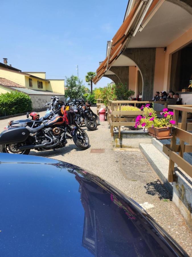 Hotel Route 9 Cadeo Экстерьер фото